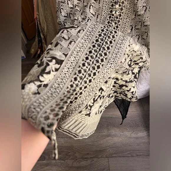 Black and White Desi Kurta - Picture 5 of 6